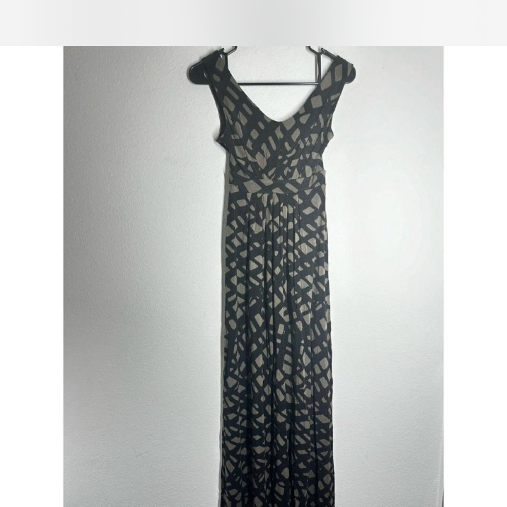 Banana Republic Black and Gray Sleeveless Maxi Dress